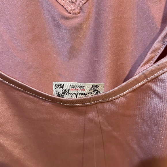 FREE PEOPLE Wild Bunch Light Pink Bodysuit With Lace Trim. Women’s Small NWTS - Picture 9 of 9
